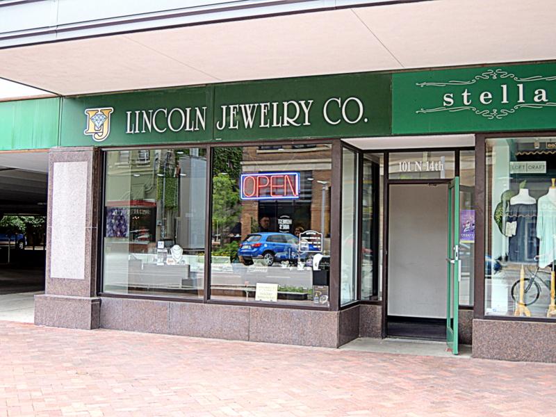 Darold's Jewelers & Diamond Importers