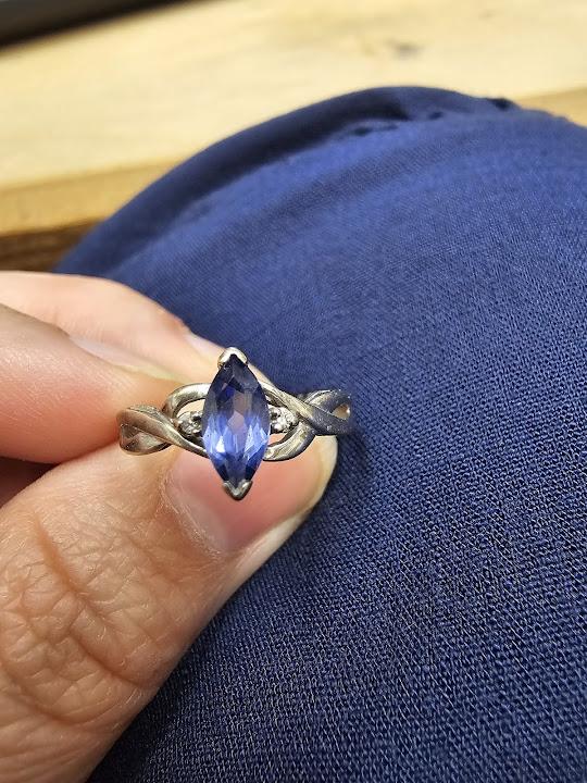 Fisher Jewelers & Silversmith