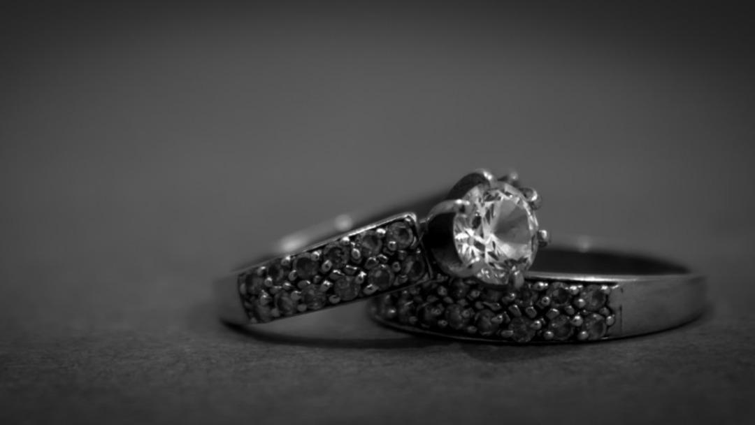 Flores Jewelers