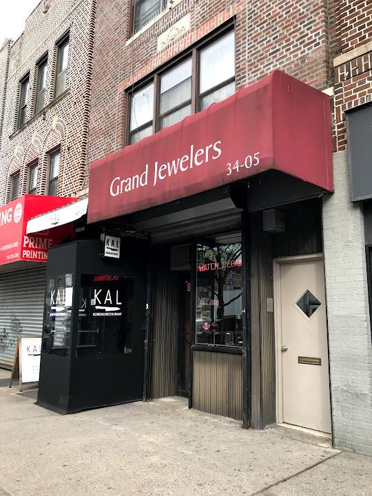 Grand Jewelry Shop