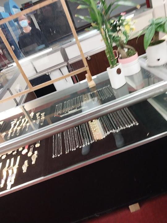 Happy Jewelry