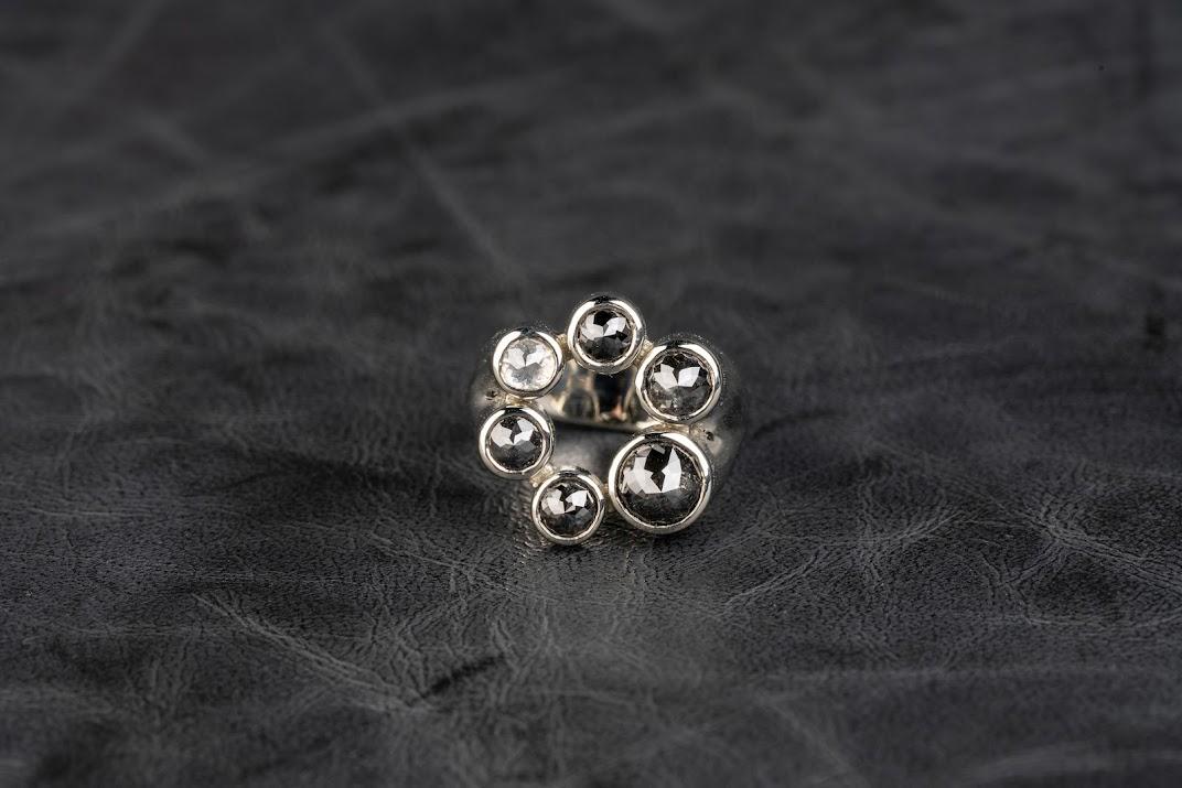 llyn strong fine art jewelry