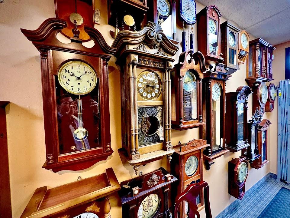 Promenade Clocks