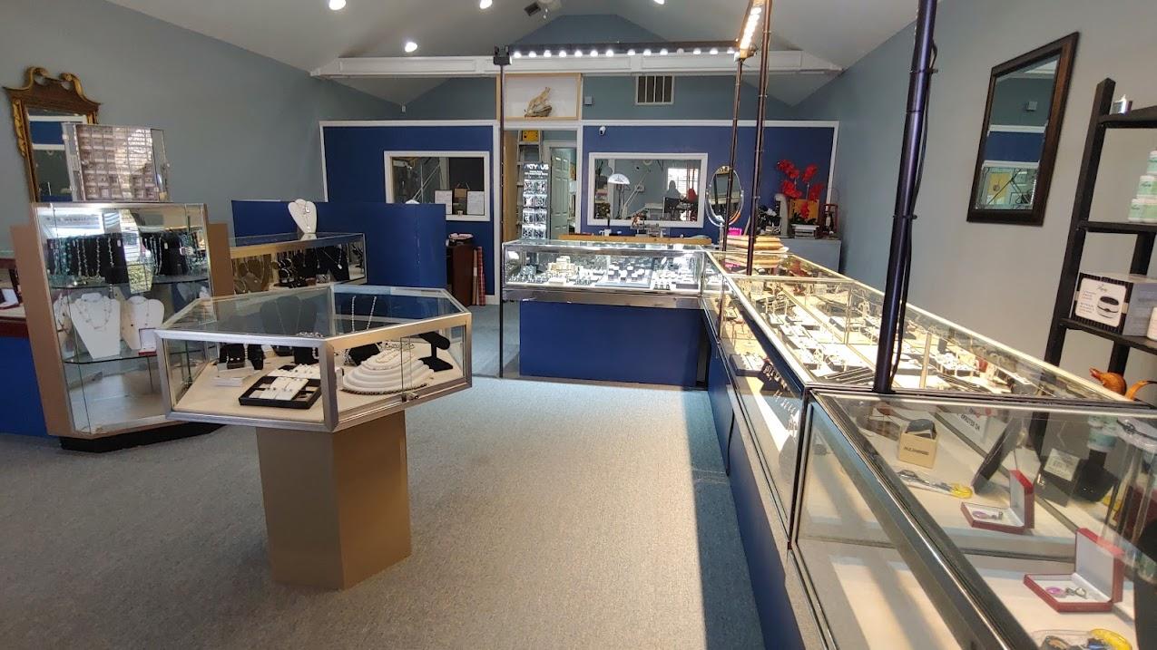 Treasures Old & New Jewelers