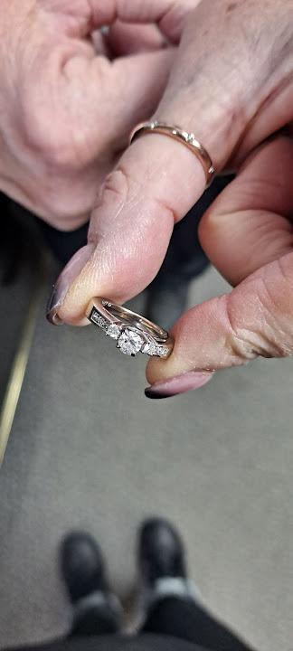 Walkers N' Daughters Jewelers
