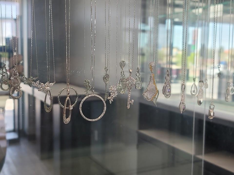 Water & Ivy- Fine Jewelry & Custom Design